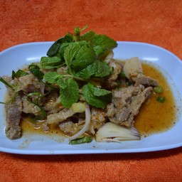 น้ำตกเนื้อ