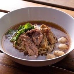 ก๋วยเตี๋ยวเนื้อคุณอ้อม รามอินทรา22 บางเขน