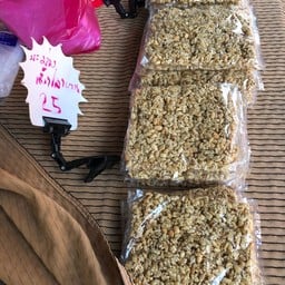 กระยาสารท ตลาดน้ำคลองบางหลวง