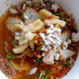 เฮียตี๋ ก๋วยเตี๋ยวหมูต้มยำ