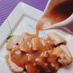 Toast and tea Room cook