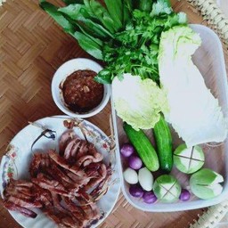 หมูทอดปลาร้า & ข้าวผัดแหนม