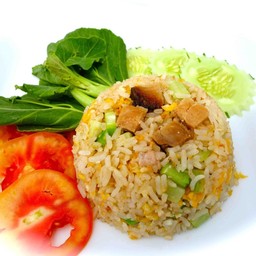 ข้าวผัดปลาเค็ม