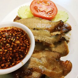 คอหมูย่าง