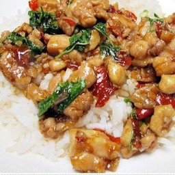 ข้าวล้นกล่อง อิ่มอร่อย