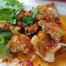 ปลากะพงชิ้นสามรส