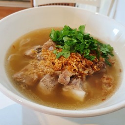 เอมมี่จั๊บญวน