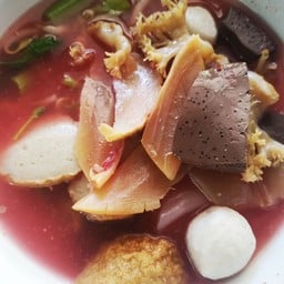 เมนูเย็นตาโฟ เลือกเส้นด้านในครับ