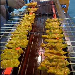 หมูสะเต๊ะ มานพ