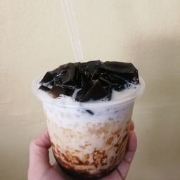 เฉาก๊วยนมสด บราวชูก้า