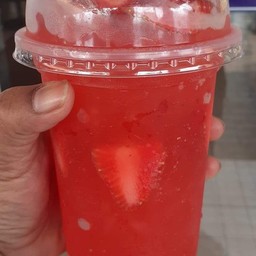 สตอเบอร์รี่โซดา+สตอเบอร์รี่ฟิต