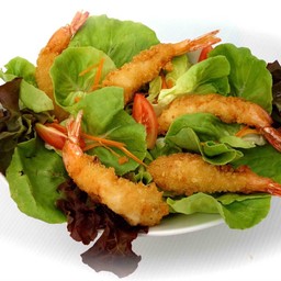 สลัดกุ้งทอด