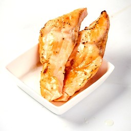 ปลาแซลมอนย่างไฟแบบญี่ปุ่น 2 ชิ้น