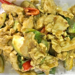 เขียวหวานไก่ราดข้าว