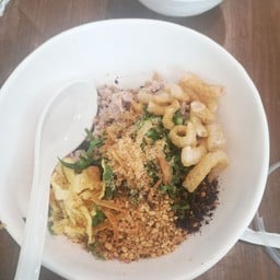 ก๋วยเตี๋ยวเมืองตากต้มยำ ( แห้ง )