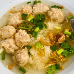 ข้าวต้มหมูเด้ง