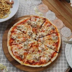 พิซซ่าอร่อยมาก​ แป้งบาง​