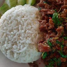 ข้าวราดกะเพราเนื้อ