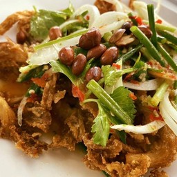 ยำเห็ดกรอบ