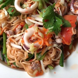 ยำมาม่าทะเล