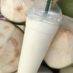 น้ำมะพร้าวปั่นนมสด ปตท. ซอยมังกร