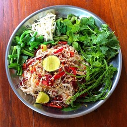 ข้าวปุ้นน้ำปลาแดก