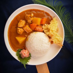 ข้าวหน้าแกงกะหรี่เทมปุระ