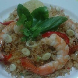 ข้าวผัดต้มยำทะเล