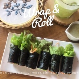 สาหร่ายโรลไส้เดี่ยว 6 ชิ้น