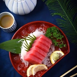 ทูน่าซาซิมิ