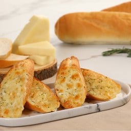 Garlic Bread with Mozzarella ขนมปังกระเทียมอบชีส