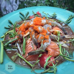 ตำลาวแซลม่อน + กุ้ง