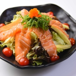 สลัดปลาแซลมอน