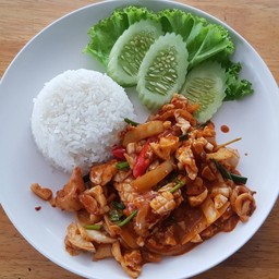 ข้าวหมึกผัดไข่เค็ม