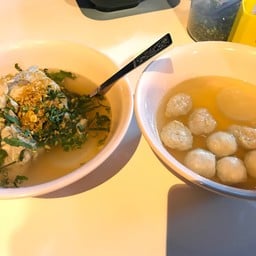 ก๋วยเตี๋ยวปากหม้อ ฅ.พนม