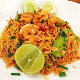 ข้าวผัดต้มยำกุ้ง
