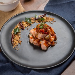 พล่าแซลม่อน