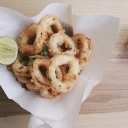 หมึกคั่วพริกเกลือ