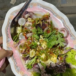 ปลาหมึกไข่นึงมะนาว