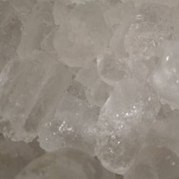 น้ำแข็งแก้ว