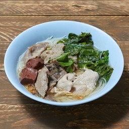 ก๋วยเตี๋ยวหมูน้ำใส
