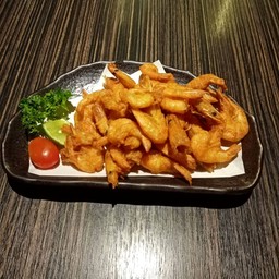 กุ้งตัวเล็กคลุกแป้งทอด