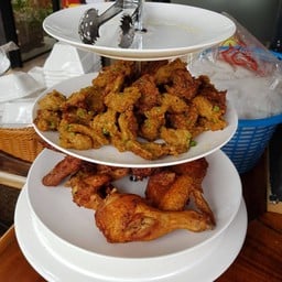 บ้านย่า ขนมจีนสมุนไพร