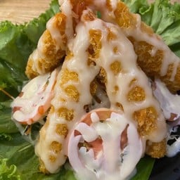 สลัดกุ้งห่มผ้า