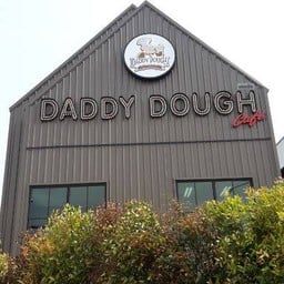 Daddy Dough cafe ราชพฤกษ์