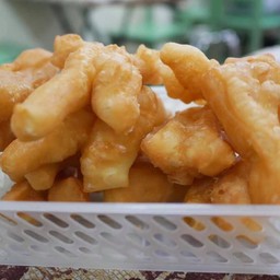 ปาท่องโก๋ตัวใหญ่