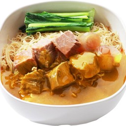 บะหมี่หน้าแกงกะหรี่ หมูตุ๋น