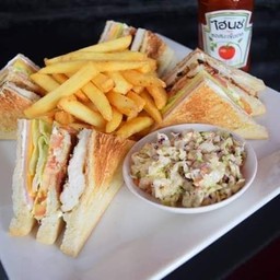 Classic Club sandwich