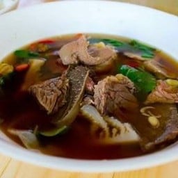 ทีเด็จ หมู/เนื้อต้มบ้านสิงห์