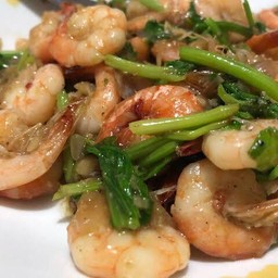 ผัดคึ่นช่ายราดข้าว